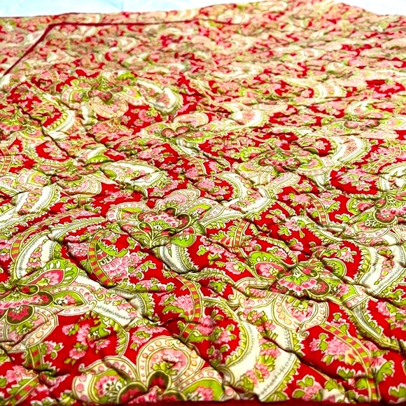 Two Pottery Barn Georgia Patchwork Quilted Standard Shams, Red Paisley, Set of 2 - Picture 6 of 7